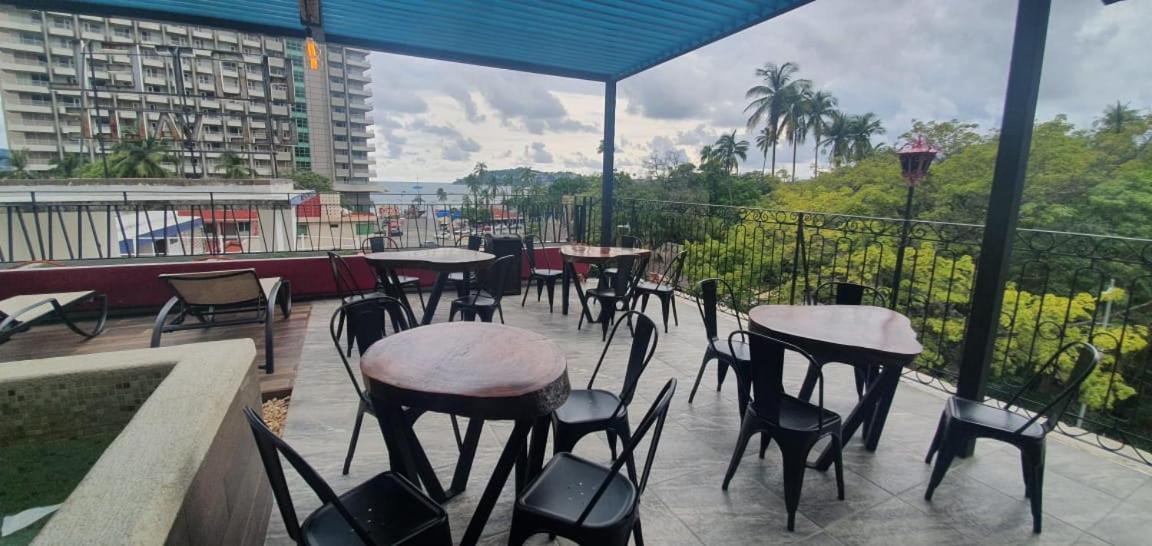 Hotel Lupita Acapulco Exterior photo